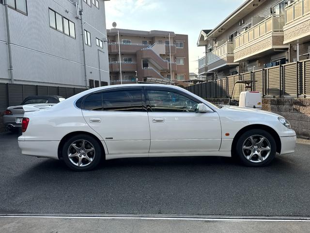 アリスト Ｓ３００ベルテックスエディション　後期　ワンオーナ　ＪＢＬサウンド　禁煙　２ＪＺ　純正ＤＶＤナビ　サンルーフ　ＤＶＤプレイヤー　ＣＤチェンジャー　パワーシート　電動テレスコ　ステアマチック　フェンダーポール　　キーレス　ＥＴＣ（9枚目）