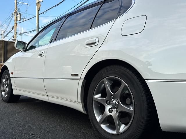 アリスト Ｓ３００ベルテックスエディション　後期　ワンオーナ　ＪＢＬサウンド　禁煙　２ＪＺ　純正ＤＶＤナビ　サンルーフ　ＤＶＤプレイヤー　ＣＤチェンジャー　パワーシート　電動テレスコ　ステアマチック　フェンダーポール　　キーレス　ＥＴＣ（16枚目）