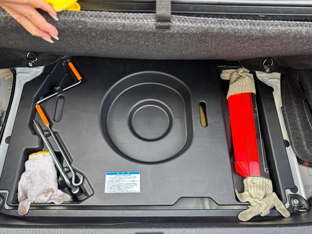 アリスト Ｓ３００ベルテックスエディション　後期　ワンオーナ　ＪＢＬサウンド　禁煙　２ＪＺ　純正ＤＶＤナビ　サンルーフ　ＤＶＤプレイヤー　ＣＤチェンジャー　パワーシート　電動テレスコ　ステアマチック　フェンダーポール　　キーレス　ＥＴＣ（40枚目）