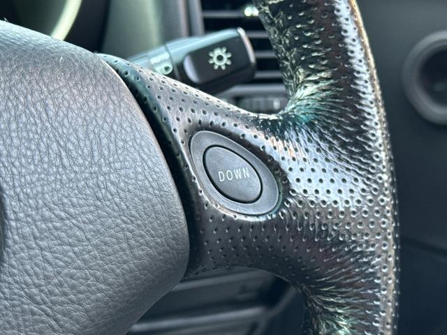 アリスト Ｓ３００ベルテックスエディション　後期　ワンオーナ　ＪＢＬサウンド　禁煙　２ＪＺ　純正ＤＶＤナビ　サンルーフ　ＤＶＤプレイヤー　ＣＤチェンジャー　パワーシート　電動テレスコ　ステアマチック　フェンダーポール　　キーレス　ＥＴＣ（52枚目）