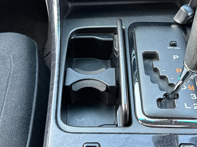 アリスト Ｓ３００ベルテックスエディション　後期　ワンオーナ　ＪＢＬサウンド　禁煙　２ＪＺ　純正ＤＶＤナビ　サンルーフ　ＤＶＤプレイヤー　ＣＤチェンジャー　パワーシート　電動テレスコ　ステアマチック　フェンダーポール　　キーレス　ＥＴＣ（61枚目）