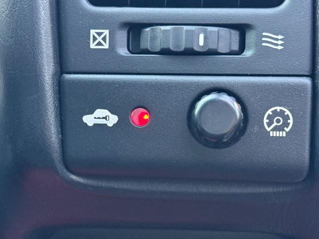 アリスト Ｓ３００ベルテックスエディション　後期　ワンオーナ　ＪＢＬサウンド　禁煙　２ＪＺ　純正ＤＶＤナビ　サンルーフ　ＤＶＤプレイヤー　ＣＤチェンジャー　パワーシート　電動テレスコ　ステアマチック　フェンダーポール　　キーレス　ＥＴＣ（74枚目）