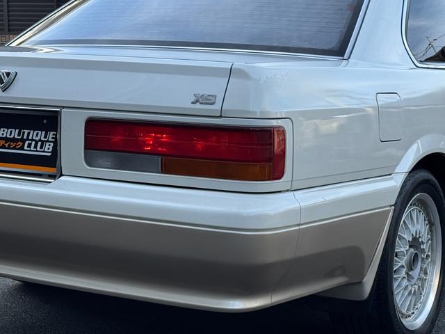 レパード 後期 純正サンルーフ 純正白パールII 1J1 運転席パワーシート V20ツインカムターボ Wedsプロフェッサーアルミ クルーズコントロール リモコンキー 電動格納ドアミラー 日産純正ピュアトロン(11枚目)