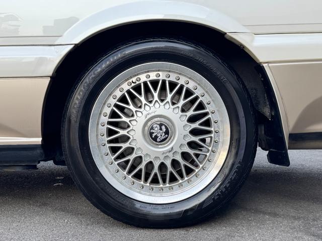 レパード 後期 純正サンルーフ 純正白パールII 1J1 運転席パワーシート V20ツインカムターボ Wedsプロフェッサーアルミ クルーズコントロール リモコンキー 電動格納ドアミラー 日産純正ピュアトロン(28枚目)