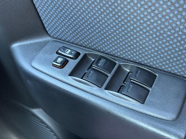 TOYOTA bB Z X VERSION