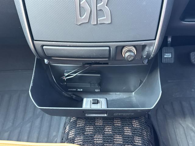 TOYOTA bB Z X VERSION