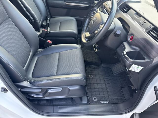 フリードハイブリッド ハイブリッド・Gホンダセンシング ワンオーナー Gathers純正ナビ フルセグTV バックカメラ シートヒーター リアソナー 禁煙 純正ドライブレコーダー  オートLEDヘッドライト 両側電動スライドドア 記録簿4枚 ETC(19枚目)