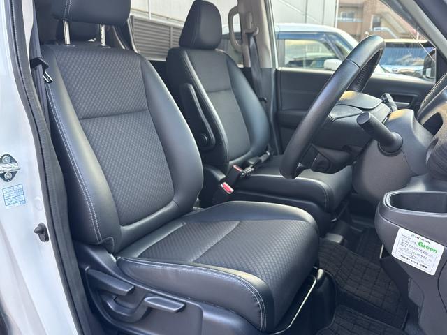 フリードハイブリッド ハイブリッド・Gホンダセンシング ワンオーナー Gathers純正ナビ フルセグTV バックカメラ シートヒーター リアソナー 禁煙 純正ドライブレコーダー  オートLEDヘッドライト 両側電動スライドドア 記録簿4枚 ETC(20枚目)