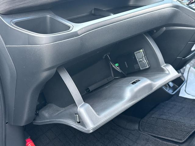 フリードハイブリッド ハイブリッド・Gホンダセンシング ワンオーナー Gathers純正ナビ フルセグTV バックカメラ シートヒーター リアソナー 禁煙 純正ドライブレコーダー  オートLEDヘッドライト 両側電動スライドドア 記録簿4枚 ETC(55枚目)