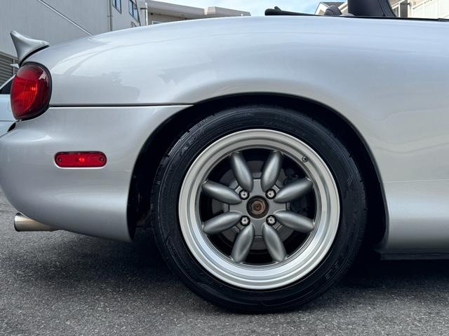 ロードスター VS コンビネーションA TEIN車高調 Boseサウンド 革シート Le Braフルブラ 社外LEDヘッドライト 社外15インチアルミ フロントフォグ 社外ミラー 新ガス対応 リヤガラスス 社外キーレス 社外エアクリ(11枚目)