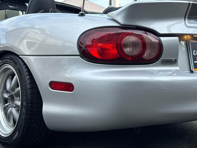 ロードスター VS コンビネーションA TEIN車高調 Boseサウンド 革シート Le Braフルブラ 社外LEDヘッドライト 社外15インチアルミ フロントフォグ 社外ミラー 新ガス対応 リヤガラスス 社外キーレス 社外エアクリ(17枚目)