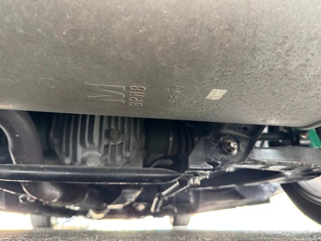 ロードスター VS コンビネーションA TEIN車高調 Boseサウンド 革シート Le Braフルブラ 社外LEDヘッドライト 社外15インチアルミ フロントフォグ 社外ミラー 新ガス対応 リヤガラスス 社外キーレス 社外エアクリ(28枚目)