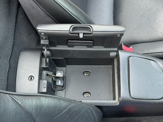 ロードスター VS コンビネーションA TEIN車高調 Boseサウンド 革シート Le Braフルブラ 社外LEDヘッドライト 社外15インチアルミ フロントフォグ 社外ミラー 新ガス対応 リヤガラスス 社外キーレス 社外エアクリ(54枚目)