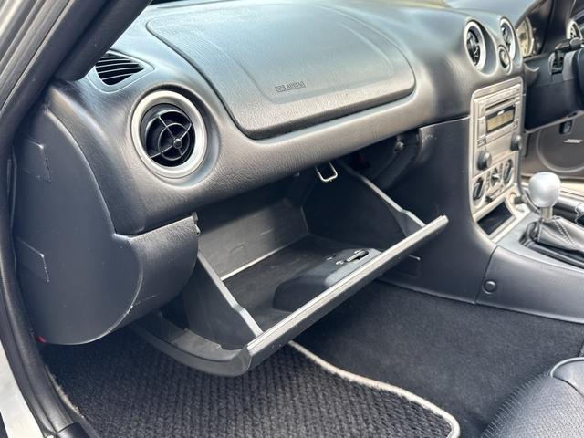 ロードスター VS コンビネーションA TEIN車高調 Boseサウンド 革シート Le Braフルブラ 社外LEDヘッドライト 社外15インチアルミ フロントフォグ 社外ミラー 新ガス対応 リヤガラスス 社外キーレス 社外エアクリ(55枚目)