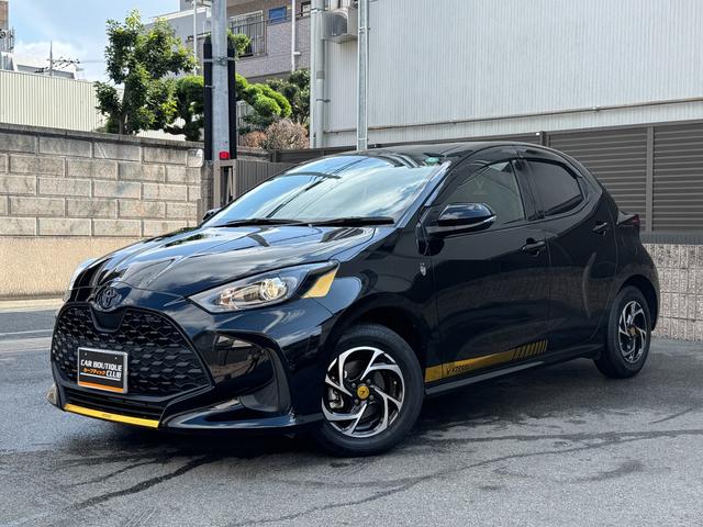 ヤリス ハイブリッドG ヴィッセル神戸仕様 禁煙 VISSEL神戸専用シートカバー・ステリングカバー・ホイールキャップ・サイドデカール 純正ディスプレイオーディオ AC100V トヨタセーフティセンス ワンオーナー ETC(2枚目)