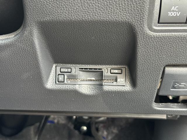 ヤリス ハイブリッドG ヴィッセル神戸仕様 禁煙 VISSEL神戸専用シートカバー・ステリングカバー・ホイールキャップ・サイドデカール 純正ディスプレイオーディオ AC100V トヨタセーフティセンス ワンオーナー ETC(69枚目)