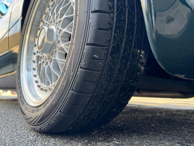 ユーノスロードスター Vスペシャル タンレザーシート 専用スカッフプレート 専用フロアマット プッシュスタート オートエグゼマフラー BBSアルミ NPG車高調 KENWOODツイーター CD/MDレシーバー ETC 記録簿13枚(17枚目)