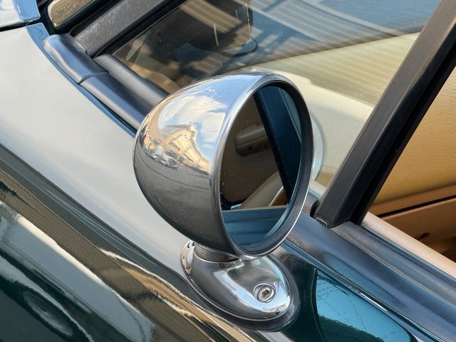 ユーノスロードスター Vスペシャル タンレザーシート 専用スカッフプレート 専用フロアマット プッシュスタート オートエグゼマフラー BBSアルミ NPG車高調 KENWOODツイーター CD/MDレシーバー ETC 記録簿13枚(26枚目)