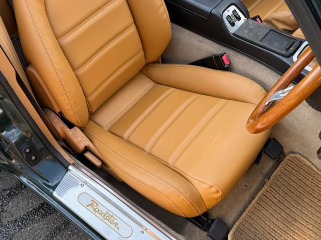 ユーノスロードスター Vスペシャル タンレザーシート 専用スカッフプレート 専用フロアマット プッシュスタート オートエグゼマフラー BBSアルミ NPG車高調 KENWOODツイーター CD/MDレシーバー ETC 記録簿13枚(32枚目)