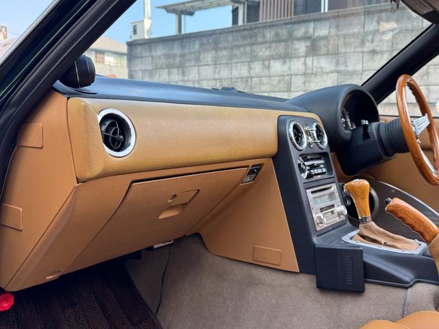 ユーノスロードスター Vスペシャル タンレザーシート 専用スカッフプレート 専用フロアマット プッシュスタート オートエグゼマフラー BBSアルミ NPG車高調 KENWOODツイーター CD/MDレシーバー ETC 記録簿13枚(34枚目)