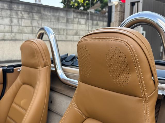 ユーノスロードスター Vスペシャル タンレザーシート 専用スカッフプレート 専用フロアマット プッシュスタート オートエグゼマフラー BBSアルミ NPG車高調 KENWOODツイーター CD/MDレシーバー ETC 記録簿13枚(39枚目)