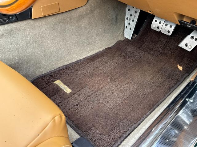 ユーノスロードスター Vスペシャル タンレザーシート 専用スカッフプレート 専用フロアマット プッシュスタート オートエグゼマフラー BBSアルミ NPG車高調 KENWOODツイーター CD/MDレシーバー ETC 記録簿13枚(42枚目)