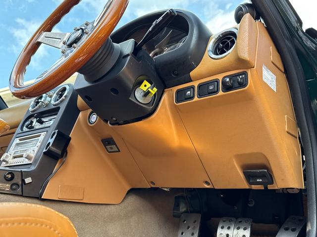 ユーノスロードスター Vスペシャル タンレザーシート 専用スカッフプレート 専用フロアマット プッシュスタート オートエグゼマフラー BBSアルミ NPG車高調 KENWOODツイーター CD/MDレシーバー ETC 記録簿13枚(43枚目)