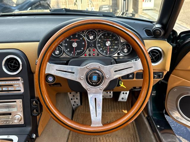 ユーノスロードスター Vスペシャル タンレザーシート 専用スカッフプレート 専用フロアマット プッシュスタート オートエグゼマフラー BBSアルミ NPG車高調 KENWOODツイーター CD/MDレシーバー ETC 記録簿13枚(45枚目)