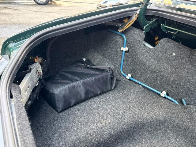 ユーノスロードスター Vスペシャル タンレザーシート 専用スカッフプレート 専用フロアマット プッシュスタート オートエグゼマフラー BBSアルミ NPG車高調 KENWOODツイーター CD/MDレシーバー ETC 記録簿13枚(58枚目)