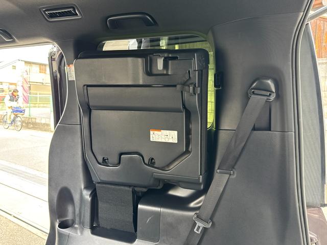 ノア ハイブリッドG 後期 ワンオーナー 両側電動スライドドア ALPINE12型フチップダウンモニタ 純正ナビTV バックカメラ トヨタセーフティセンス フロントドラレコ 前後ソナー クルコン オートLEDライト(43枚目)