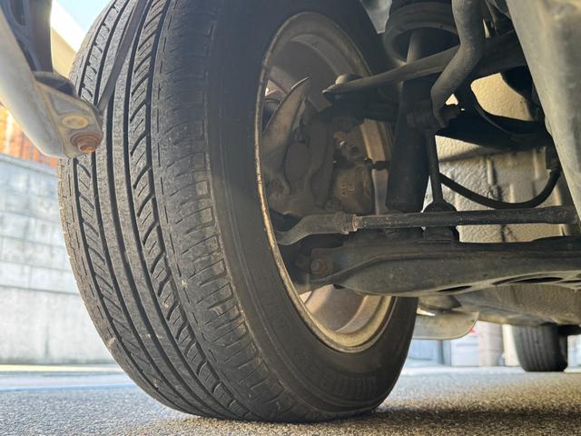 純正の足回りです、足回り品も整備点検させていただきますのでご安心ください。