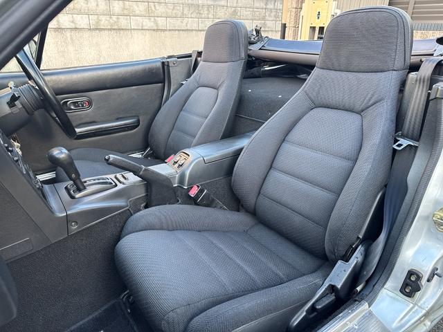 車内のタバコ臭や芳香剤臭もありませんのでご安心ください。