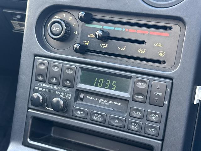 オーディオは故障しています、ナビやオーディオのお取り付けも承ります。