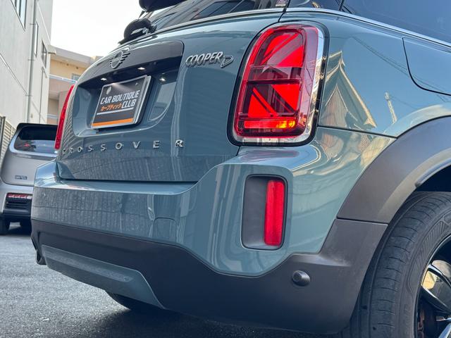 ＭＩＮＩ クーパーＤ　クロスオーバー　インテリジェントセーフティ　ドライビングアシスト　パワーバックドア　純正ＨＤＤナビ　リアビューカメラ　アクティブクルーズコントロール　アンビエントライト　　Ｂｌｕｅｔｏｏｔｈ　ＡｐｐｌｅＣａｒＰｌａｙ（12枚目）