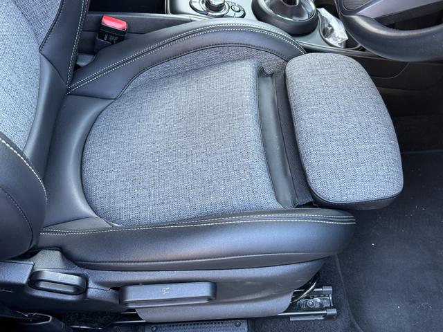 ＭＩＮＩ クーパーＤ　クロスオーバー　インテリジェントセーフティ　ドライビングアシスト　パワーバックドア　純正ＨＤＤナビ　リアビューカメラ　アクティブクルーズコントロール　アンビエントライト　　Ｂｌｕｅｔｏｏｔｈ　ＡｐｐｌｅＣａｒＰｌａｙ（23枚目）