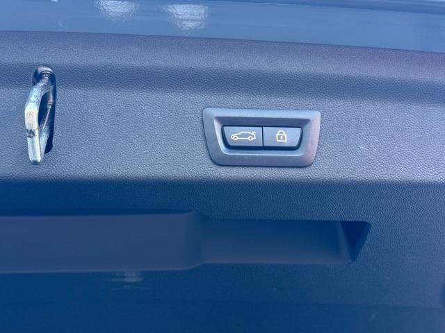 ＭＩＮＩ クーパーＤ　クロスオーバー　インテリジェントセーフティ　ドライビングアシスト　パワーバックドア　純正ＨＤＤナビ　リアビューカメラ　アクティブクルーズコントロール　アンビエントライト　　Ｂｌｕｅｔｏｏｔｈ　ＡｐｐｌｅＣａｒＰｌａｙ（33枚目）