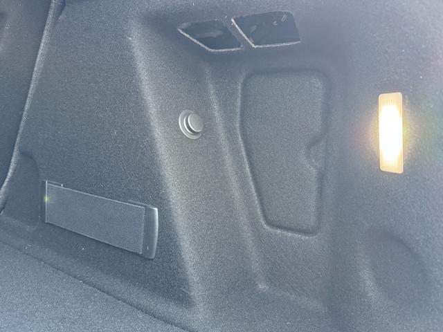 ＭＩＮＩ クーパーＤ　クロスオーバー　インテリジェントセーフティ　ドライビングアシスト　パワーバックドア　純正ＨＤＤナビ　リアビューカメラ　アクティブクルーズコントロール　アンビエントライト　　Ｂｌｕｅｔｏｏｔｈ　ＡｐｐｌｅＣａｒＰｌａｙ（34枚目）