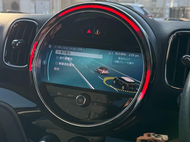 ＭＩＮＩ クーパーＤ　クロスオーバー　インテリジェントセーフティ　ドライビングアシスト　パワーバックドア　純正ＨＤＤナビ　リアビューカメラ　アクティブクルーズコントロール　アンビエントライト　　Ｂｌｕｅｔｏｏｔｈ　ＡｐｐｌｅＣａｒＰｌａｙ（45枚目）