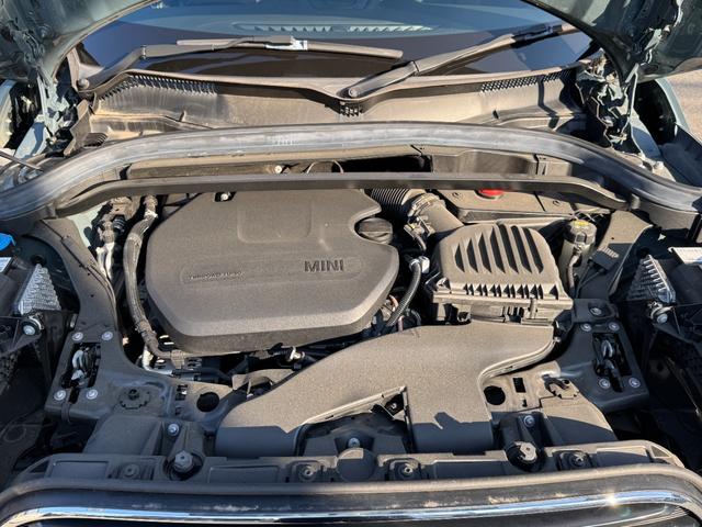 ＭＩＮＩ クーパーＤ　クロスオーバー　インテリジェントセーフティ　ドライビングアシスト　パワーバックドア　純正ＨＤＤナビ　リアビューカメラ　アクティブクルーズコントロール　アンビエントライト　　Ｂｌｕｅｔｏｏｔｈ　ＡｐｐｌｅＣａｒＰｌａｙ（68枚目）