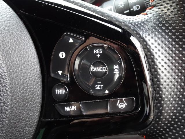 Ｎ－ＯＮＥ ＲＳ　６ＭＴ　エンケイ１５インチ　モデューロサス　ＨＫＳマフラー　ツートーンカラー　無限サイドバイザー　無限ドアハンドルプロテクター　センターストライプデカール　ギャザーズ８インチナビ　前後ドラレコ（46枚目）