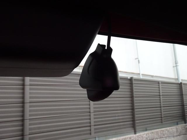 Ｎ－ＯＮＥ ＲＳ　６ＭＴ　エンケイ１５インチ　モデューロサス　ＨＫＳマフラー　ツートーンカラー　無限サイドバイザー　無限ドアハンドルプロテクター　センターストライプデカール　ギャザーズ８インチナビ　前後ドラレコ（66枚目）