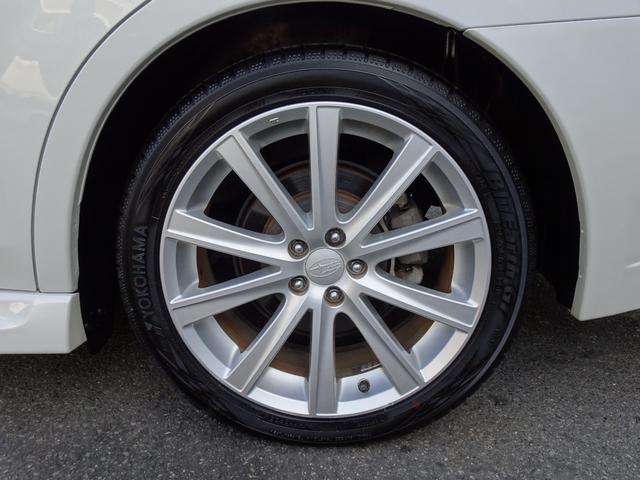 レガシィツーリングワゴン 2.5iアイサイト Sパッケージ ワンオーナー ユーザー買取 禁煙 革シート 前席パワーシート 運転席シートメモリー機能 純正18インチアルミ 追従式クルコン スマートキー プッシュスタート 社外7インチナビ Bカメラ ETC(15枚目)