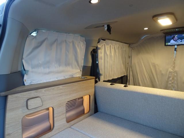 ＮＶ２００バネットワゴン １６Ｘ－２Ｒ　フジカーズ　ＦＯＣＳ　Ｌｕｓ　サブバッテリー　走行充電　外部電源　インバーター　ＲＥＶＯシート　脱着式テーブル　遮光カーテン　天井ＬＥＤ照明　社外７インチナビ　バックカメラ　フリップダウンモニター（35枚目）