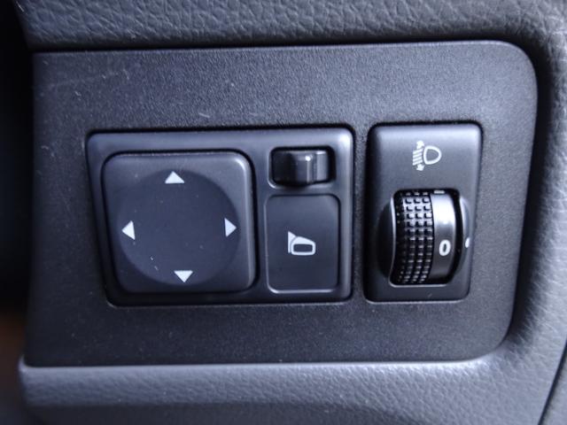 ＮＶ２００バネットワゴン １６Ｘ－２Ｒ　フジカーズ　ＦＯＣＳ　Ｌｕｓ　サブバッテリー　走行充電　外部電源　インバーター　ＲＥＶＯシート　脱着式テーブル　遮光カーテン　天井ＬＥＤ照明　社外７インチナビ　バックカメラ　フリップダウンモニター（49枚目）