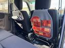 運転席のシートバックに収納ポケットがあります。