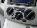 操作が容易いマニュアルエアコン搭載車両です