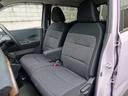 フロントシートの状態です、破れやヘタリもなく車内の気になる匂いもありません。