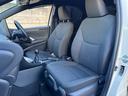 フロントシート2席ともにシートヒーター付で冬に重宝します。