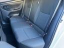 セカンドシートはベンチシートになっているので横に広々使うことができます。