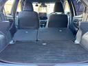 セカンドシートをすべて倒すと荷室の容量を拡げることができます。